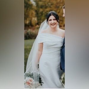 Anne Barge Bisous Wedding Gown